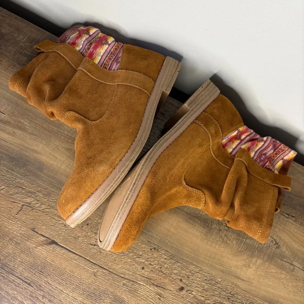 Toms Laurel Cinnamon Suede Ankle Boots Aztec Southwestern Print girls 4 preworn